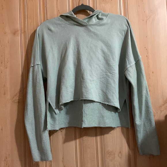 💚 Mint Cropped Hoodie - Picture 1 of 3